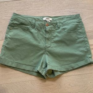 Forever 21 sage green shorts